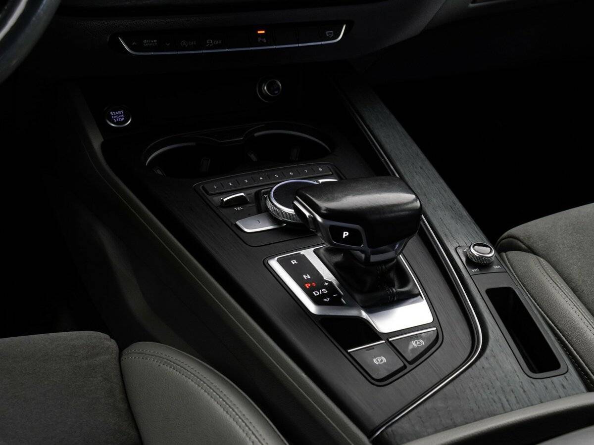 Б/У Ауди А4 2017 года. Фото: #17