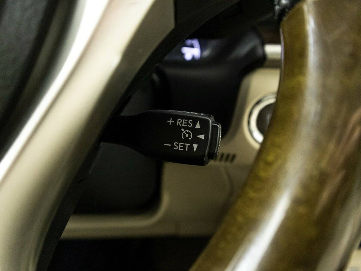 Б/У Лексус ЕС 2014 года. Фото: #22