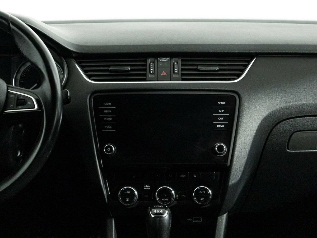 Б/У Шкода Октавия 2018 года. Фото: #13