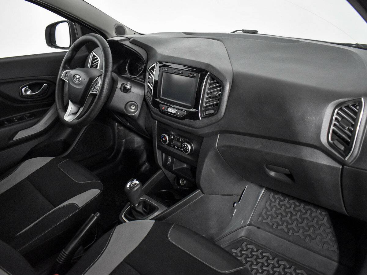 Б/У Лада (ВАЗ) ИКСРЭЙ 2016 года. Фото: #13