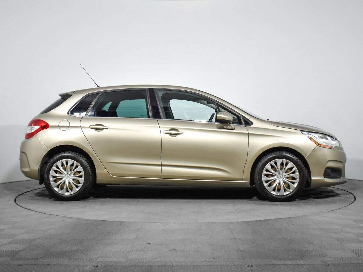 Б/У Ситроен Ц4 2012 года. Фото: #3