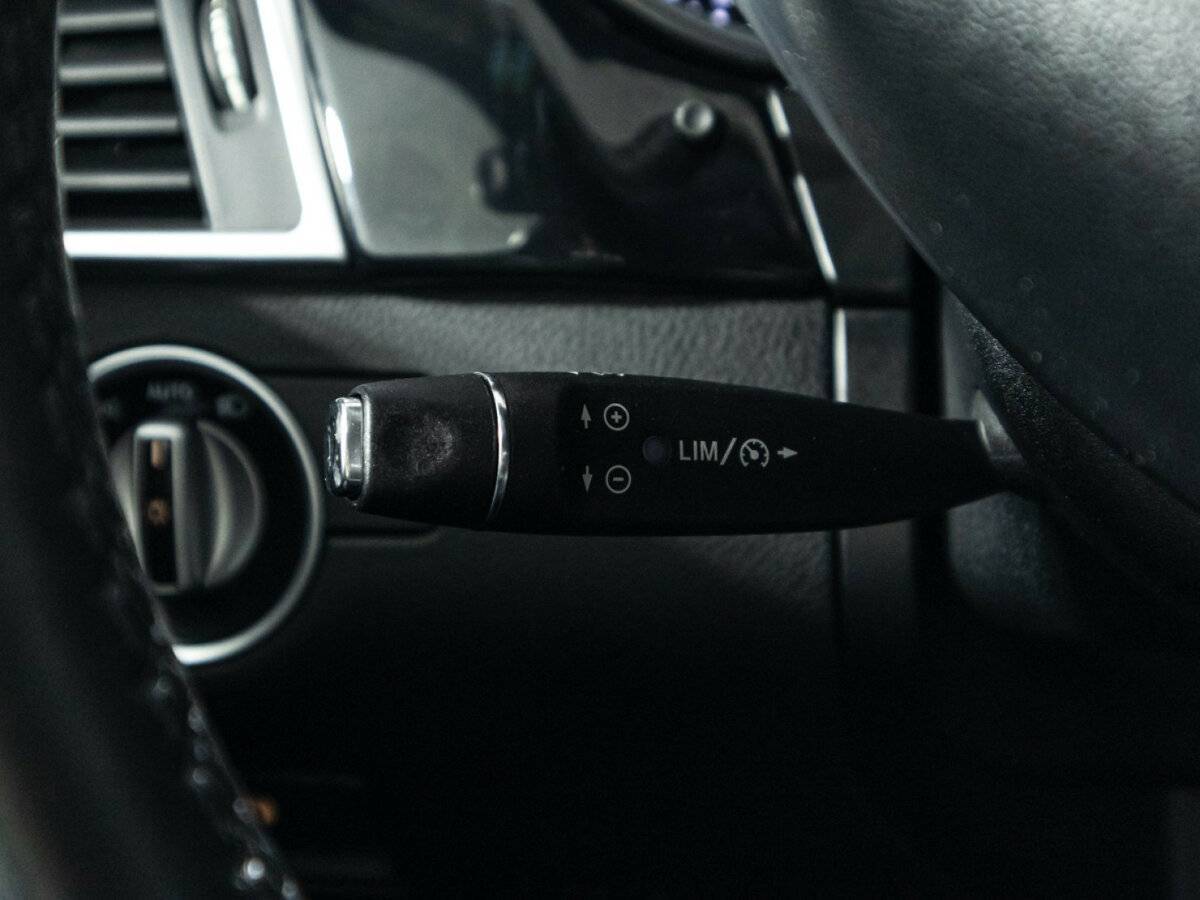 Б/У Мерседес-Бенц М-Класс 2014 года. Фото: #22