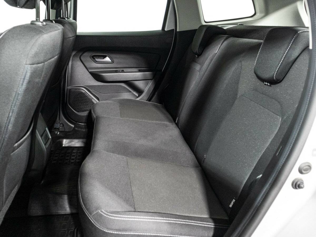 Б/У Рено Дастер 2022 года. Фото: #9