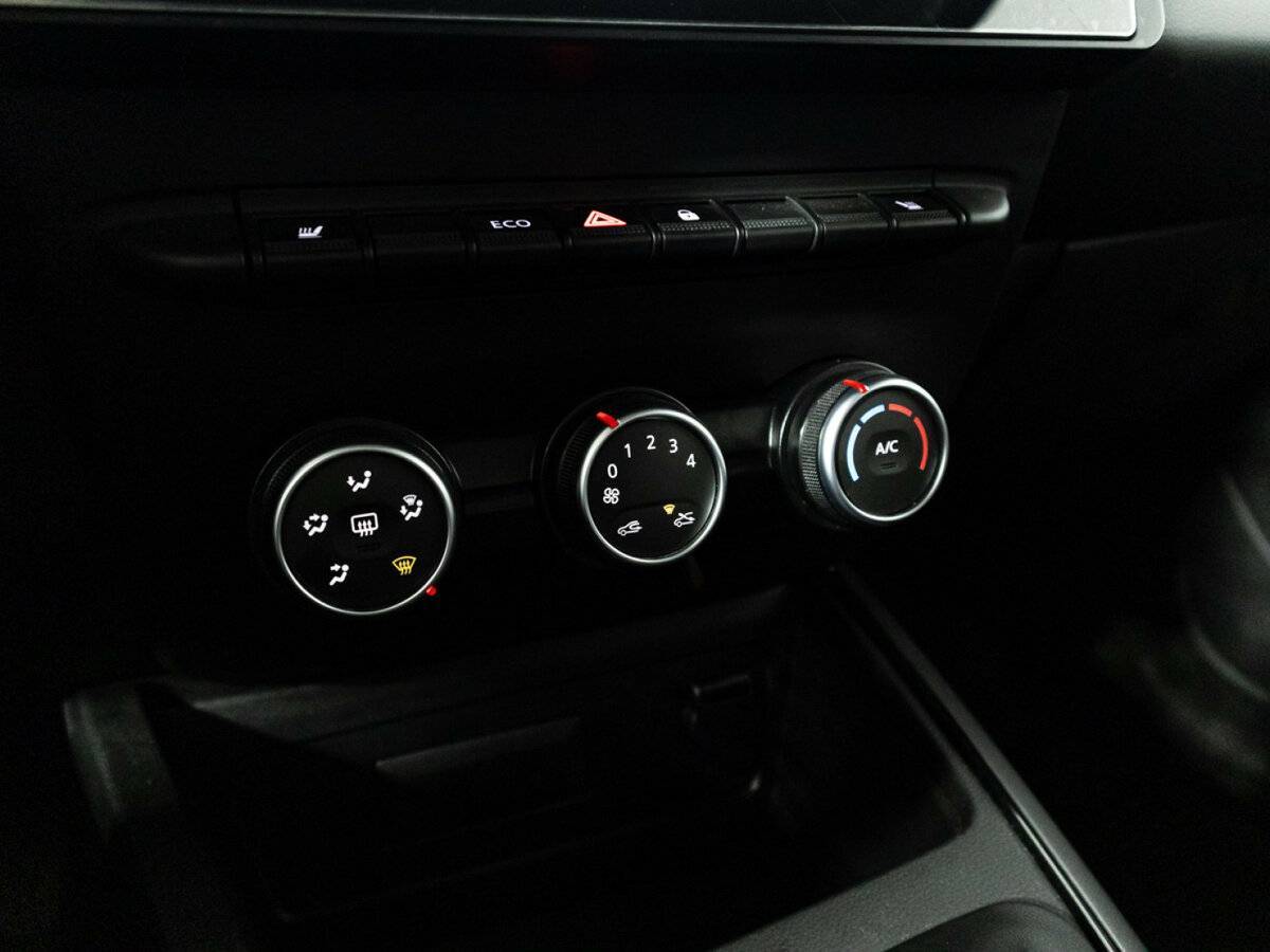 Б/У Рено Дастер 2022 года. Фото: #17