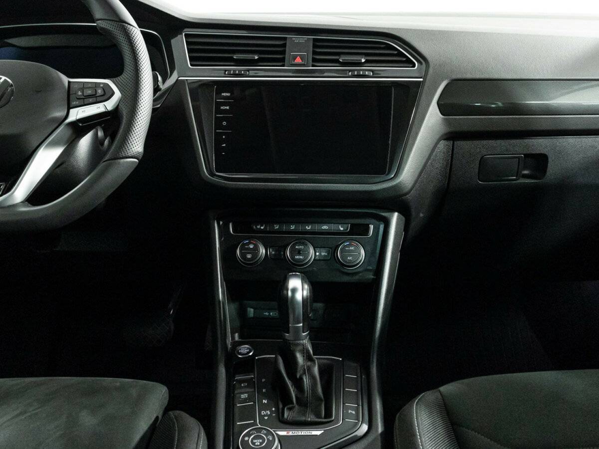 Б/У Фольксваген Тигуан 2018 года. Фото: #13