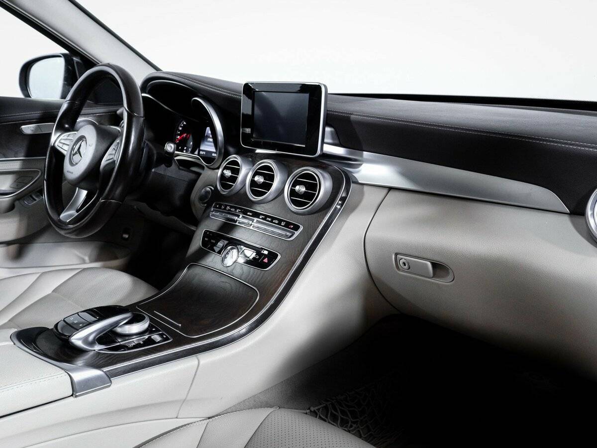 Б/У Мерседес-Бенц Ц-Класс 2014 года. Фото: #8