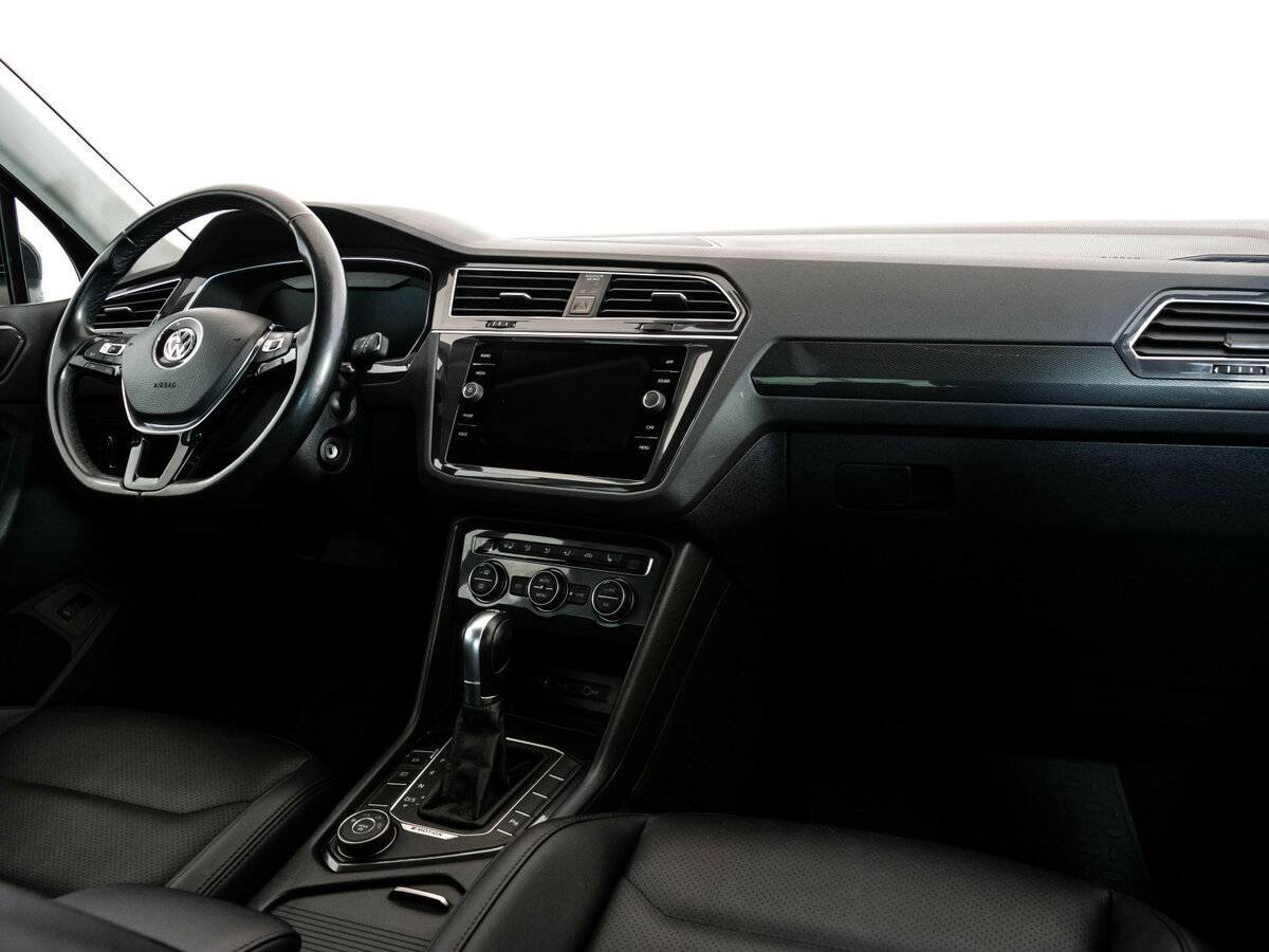 Б/У Фольксваген Тигуан 2018 года. Фото: #8