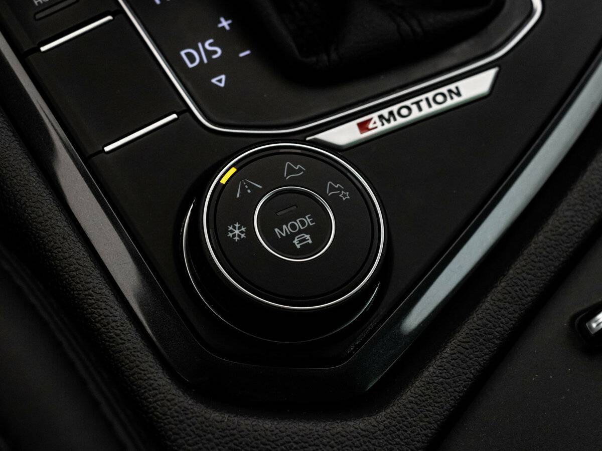 Б/У Фольксваген Тигуан 2018 года. Фото: #14