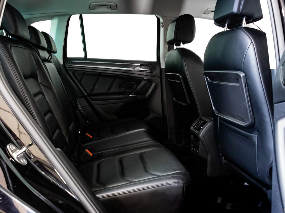 Б/У Фольксваген Тигуан 2018 года. Фото: #15