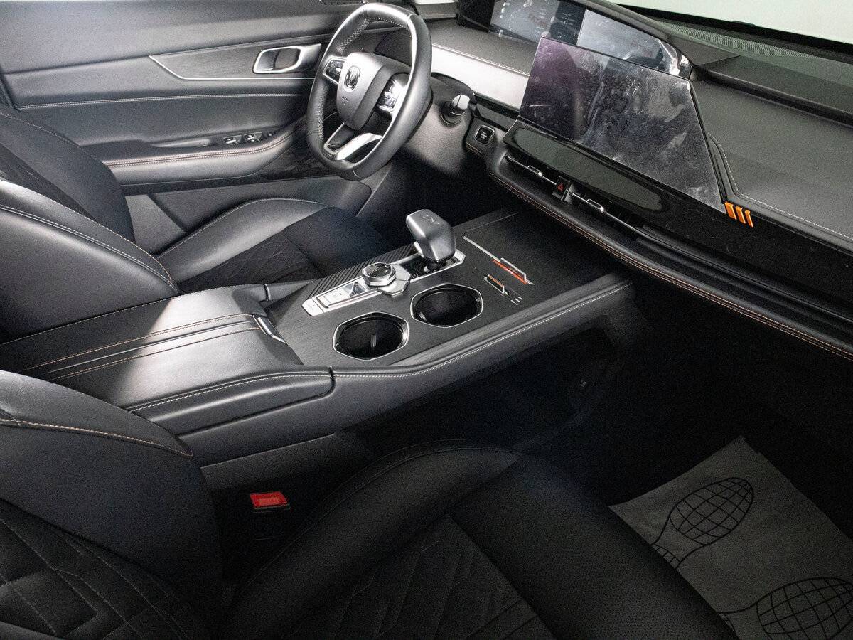 Б/У Чанган УНИ-К 2023 года. Фото: #7