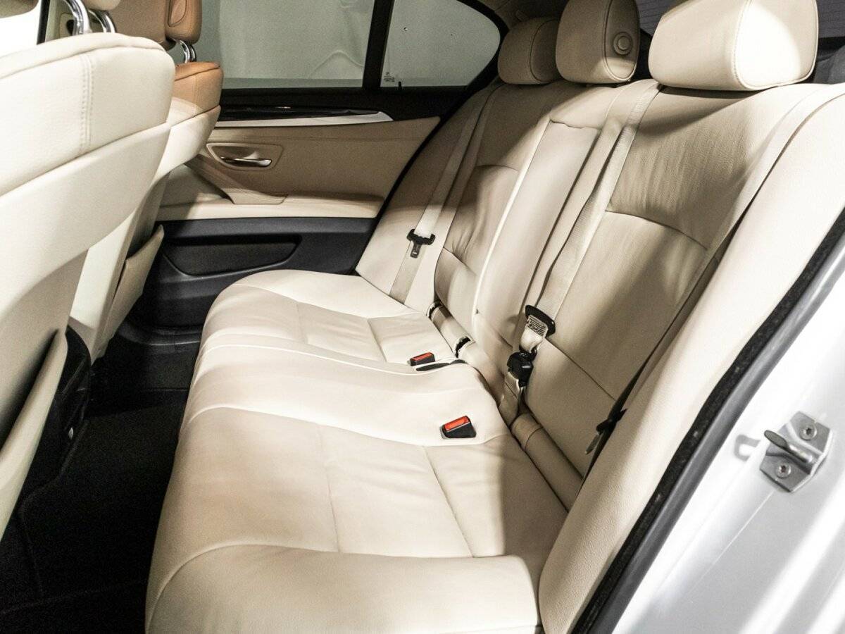 Б/У БМВ 5 серии 2013 года. Фото: #9