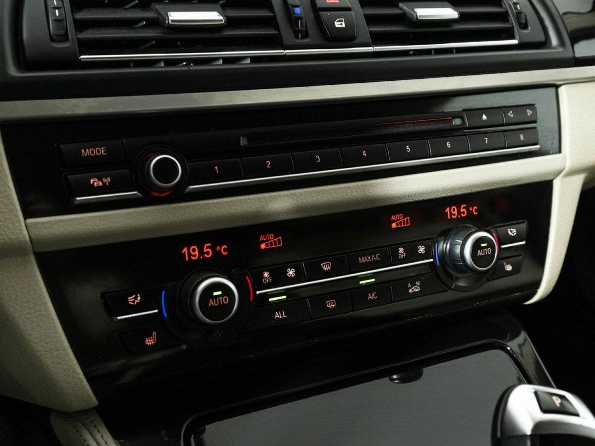 Б/У БМВ 5 серии 2013 года. Фото: #18