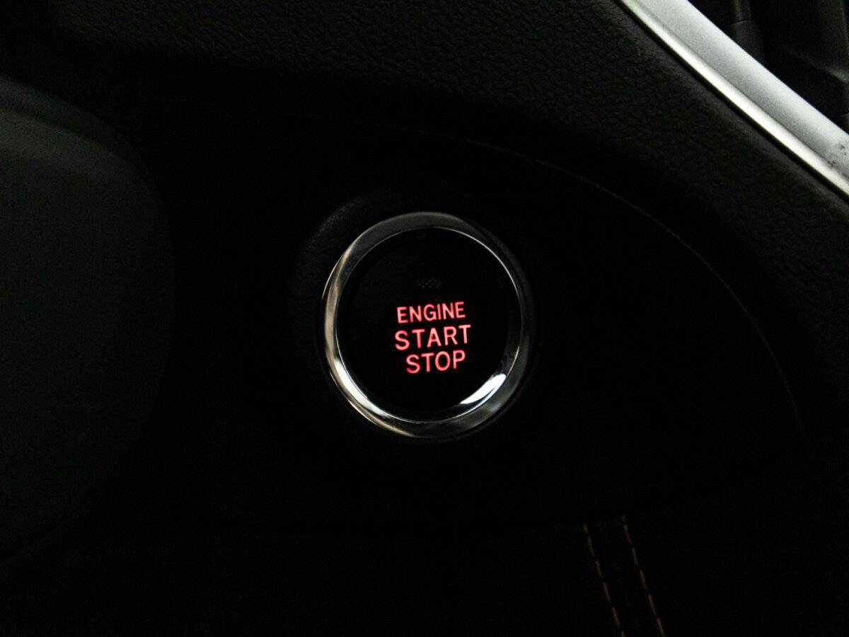 Б/У Субару ИксВи 2019 года. Фото: #19