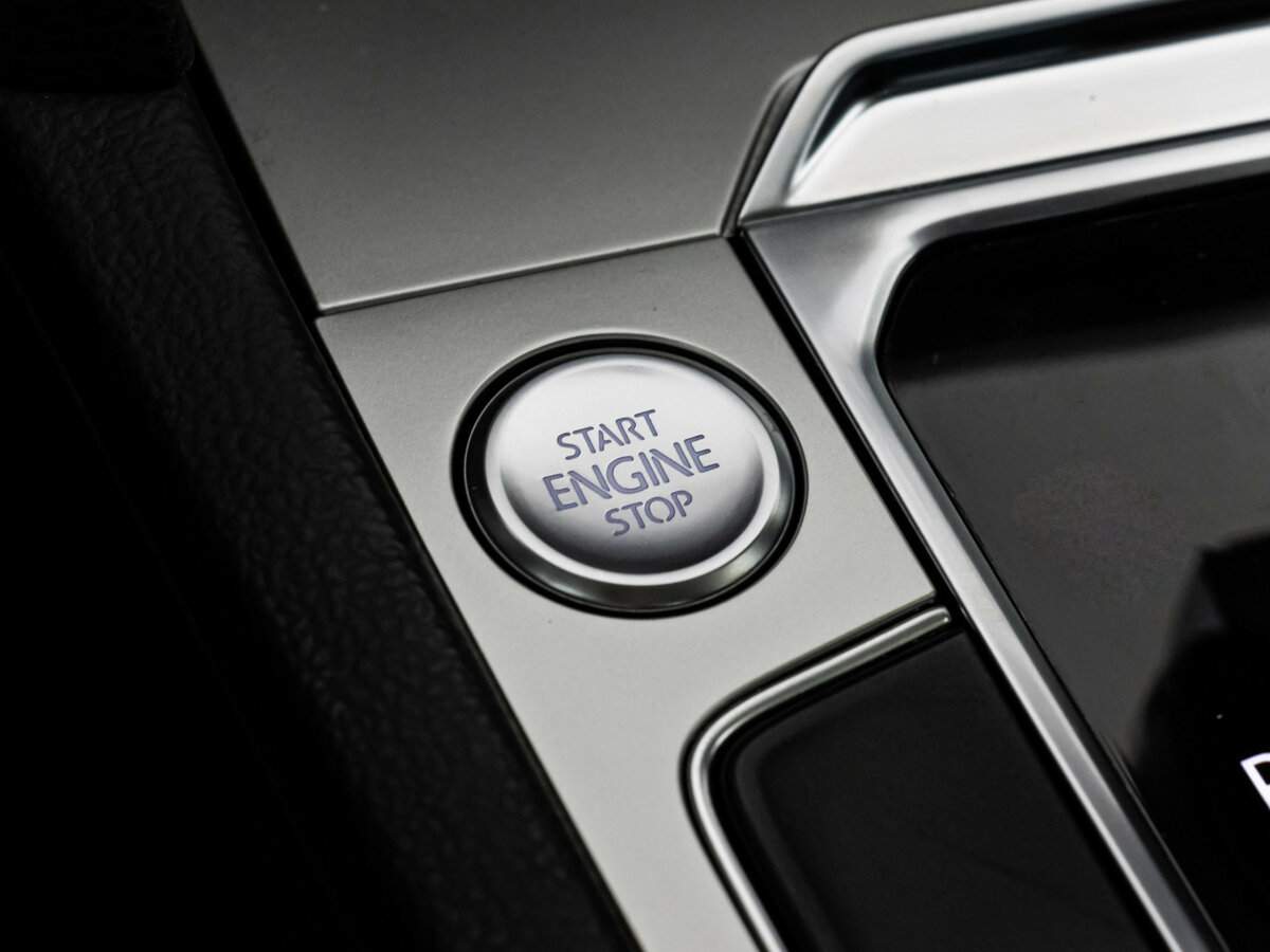 Б/У Фольксваген Пассат 2018 года. Фото: #15