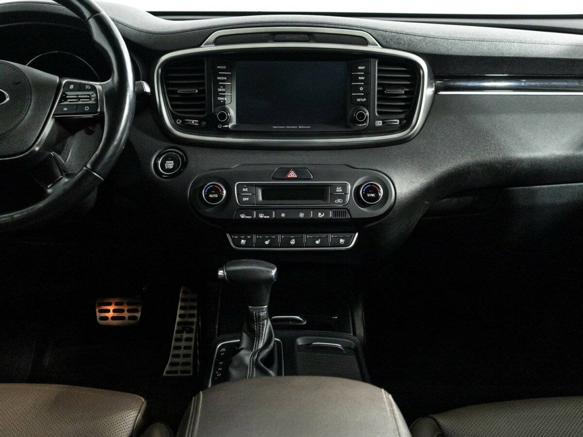 Б/У Киа Соренто 2018 года. Фото: #13