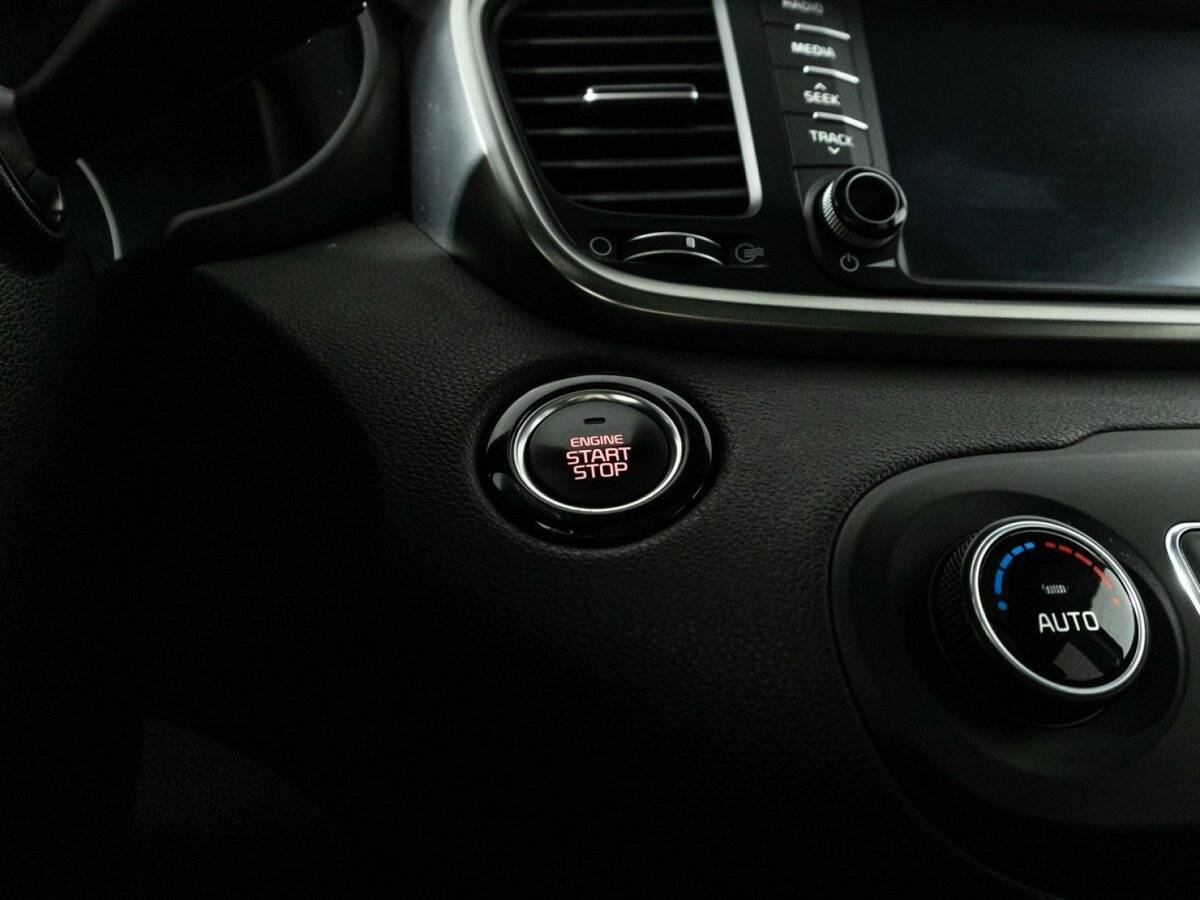 Б/У Киа Соренто 2018 года. Фото: #29