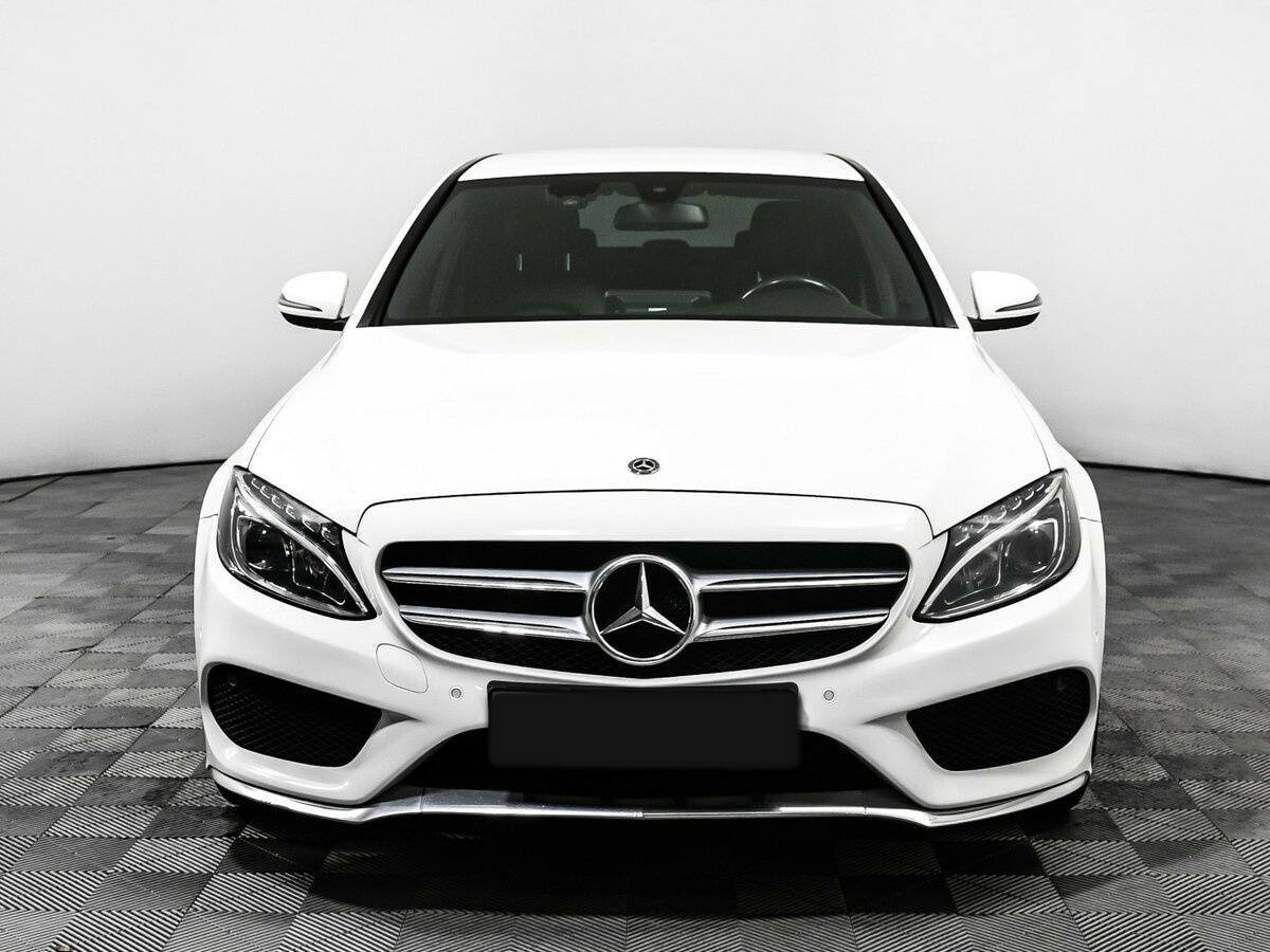 Б/У Мерседес-Бенц Ц-Класс 2017 года. Фото: #1