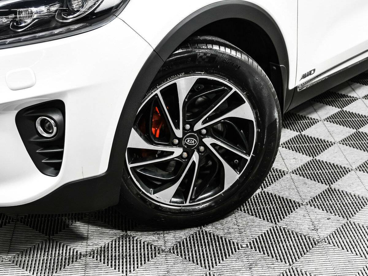 Б/У Киа Соренто 2018 года. Фото: #13