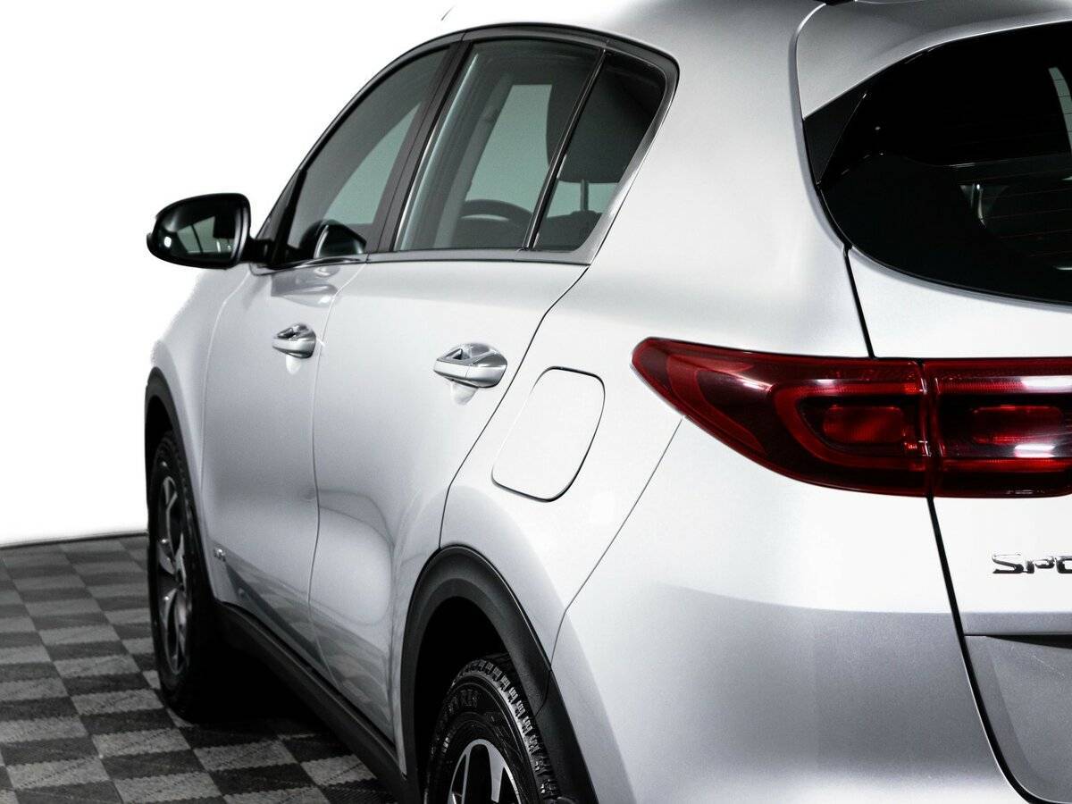 Б/У Киа Спортейдж 2021 года. Фото: #19