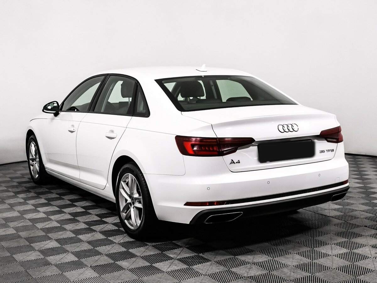 Б/У Ауди А4 2018 года. Фото: #6