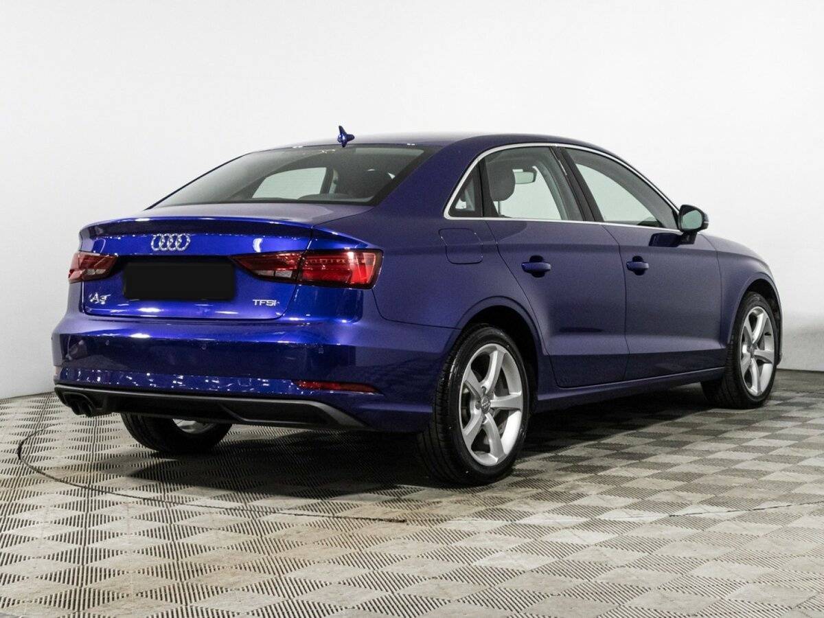 Б/У Ауди А3 2017 года. Фото: #4