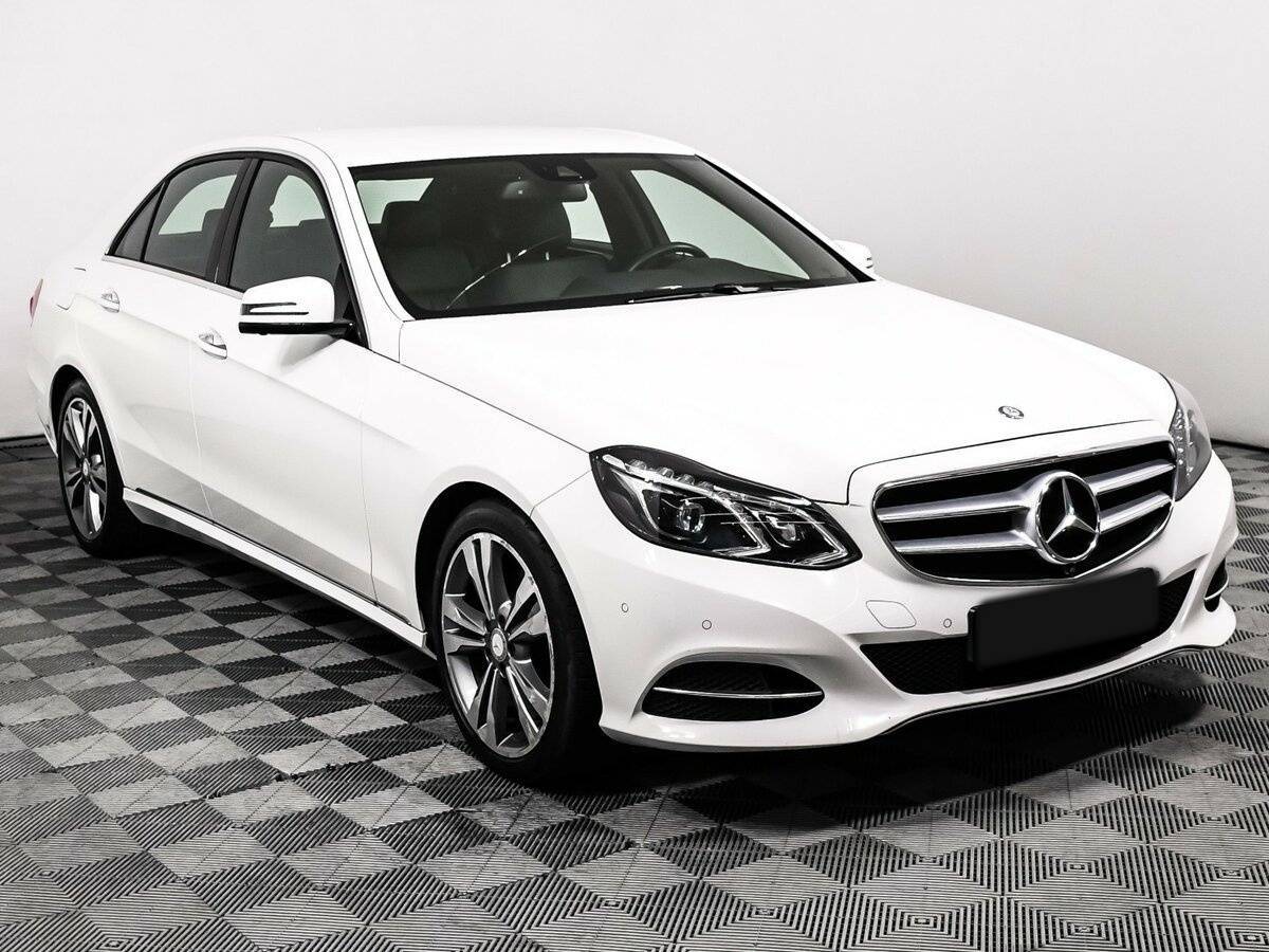 Б/У Мерседес-Бенц Е-Класс 2014 года. Фото: #2