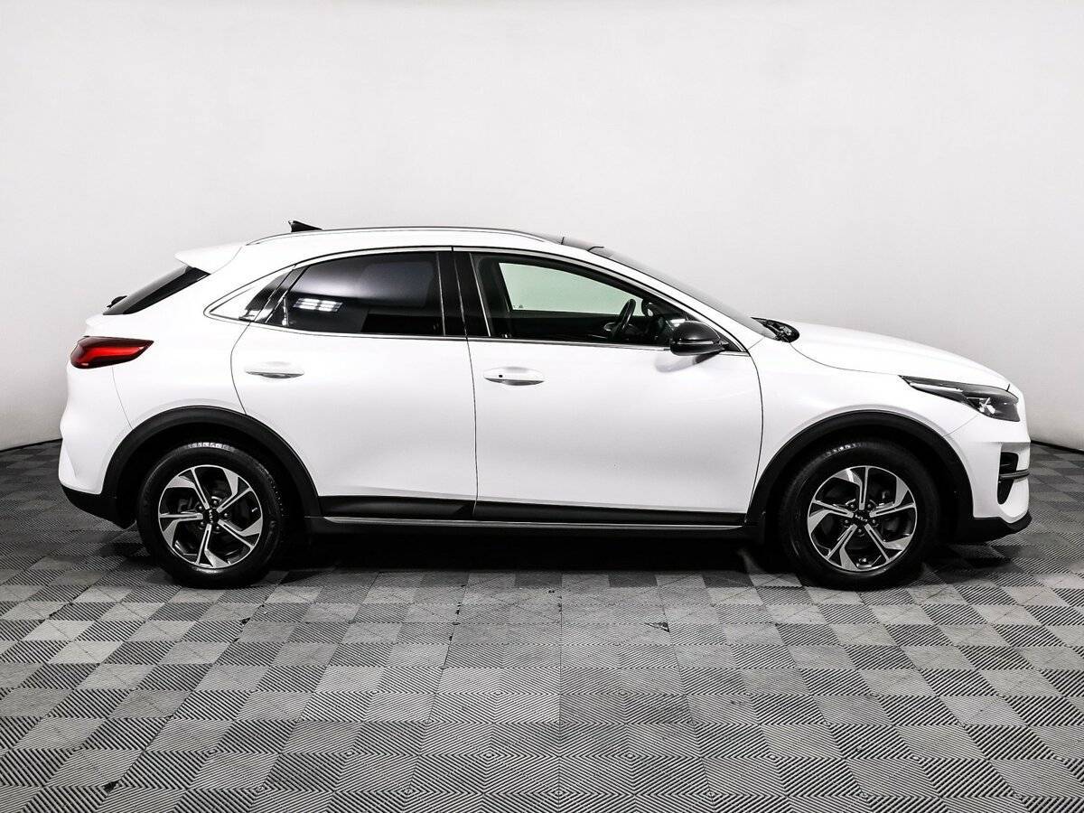 Б/У Киа Икс-Сид 2021 года. Фото: #3