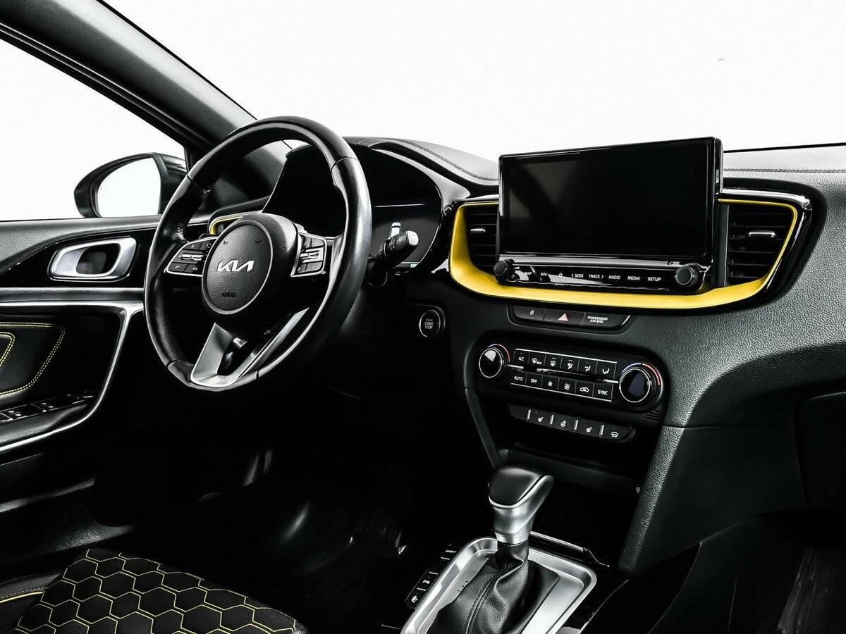 Б/У Киа Икс-Сид 2021 года. Фото: #8