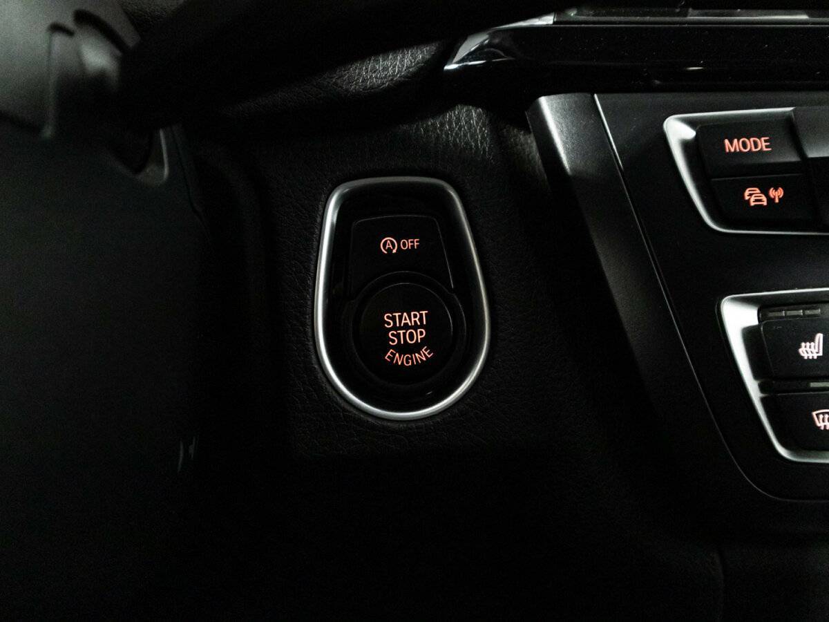 Б/У БМВ 3 серии 2014 года. Фото: #18