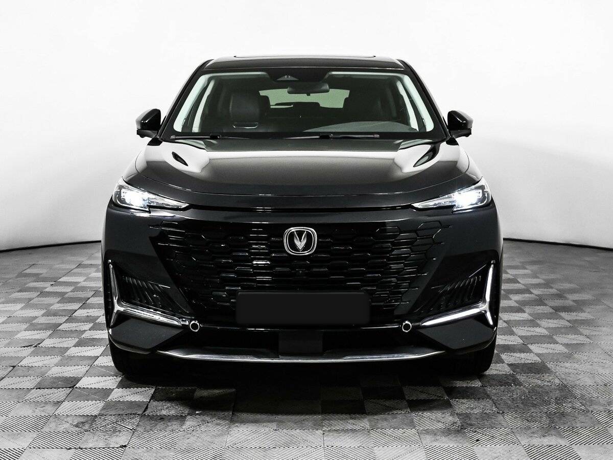 Б/У Чанган УНИ-К 2023 года. Фото: #1