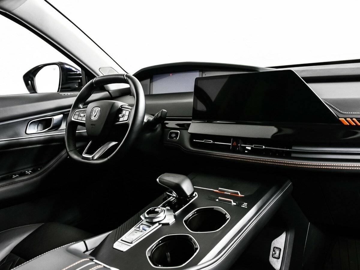 Б/У Чанган УНИ-К 2023 года. Фото: #8