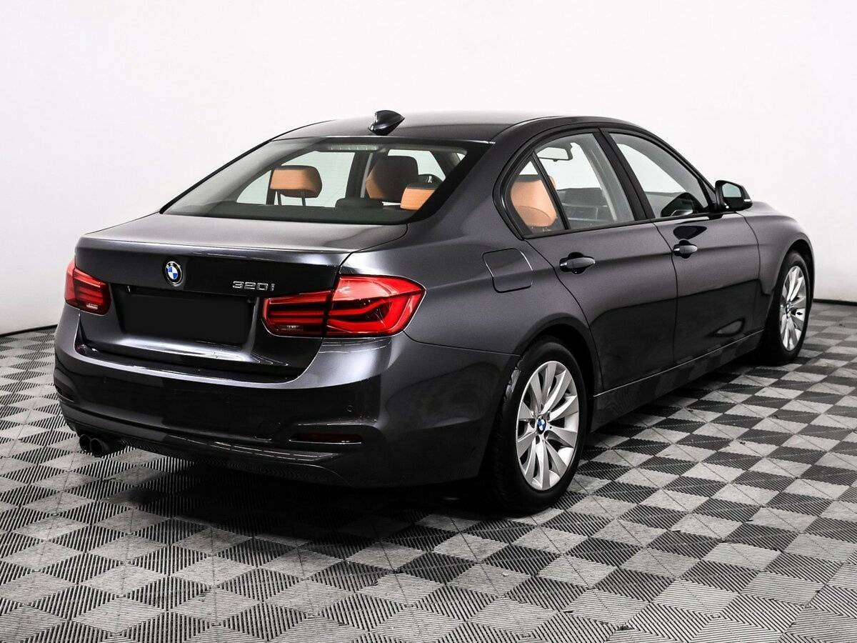 Б/У БМВ 3 серии 2017 года. Фото: #4