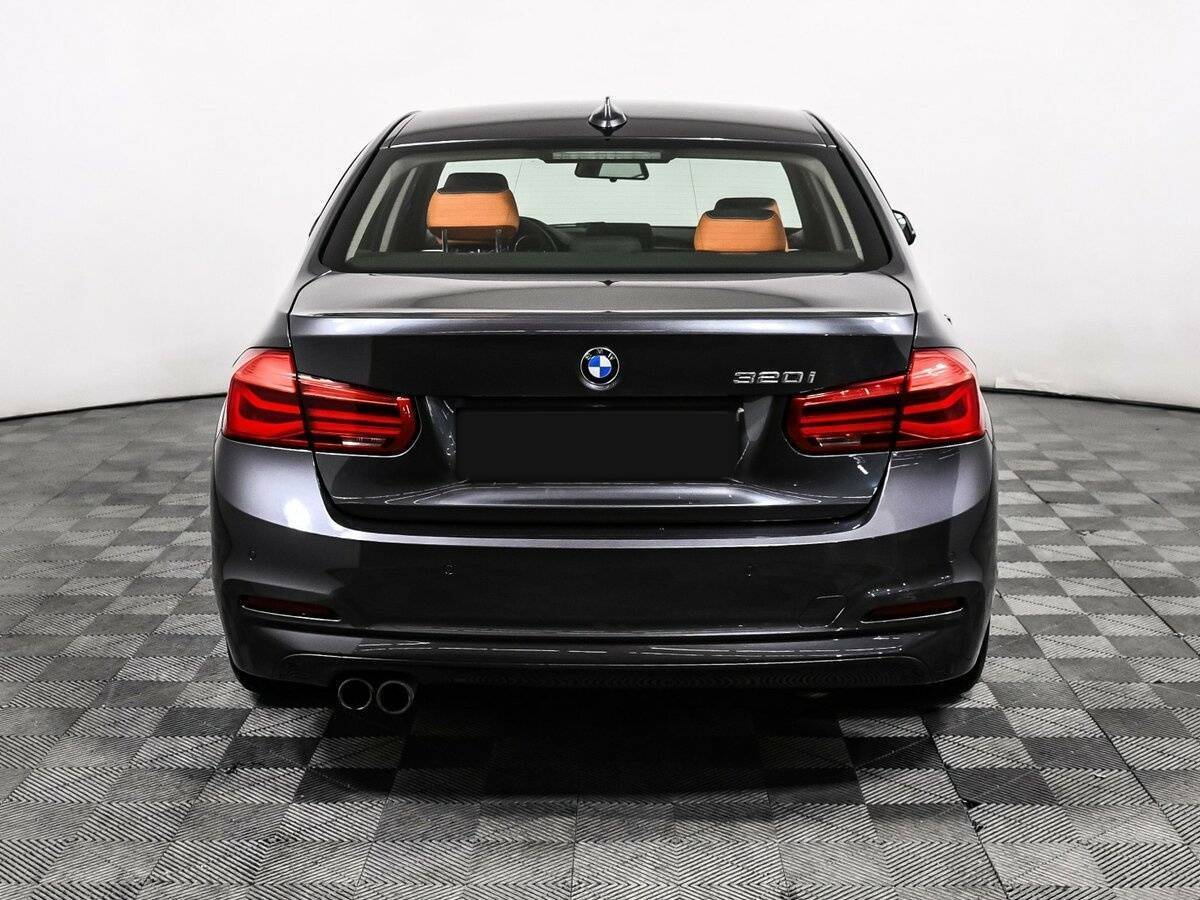 Б/У БМВ 3 серии 2017 года. Фото: #5