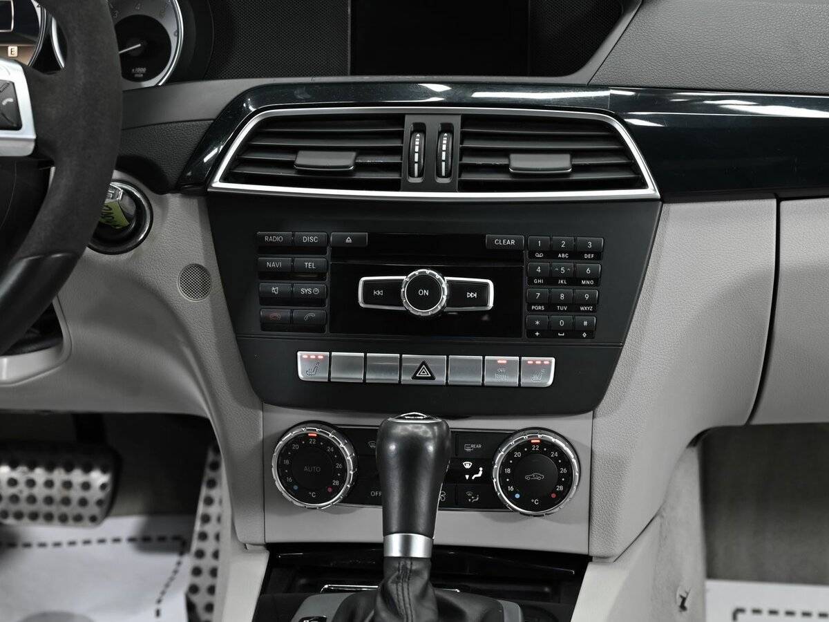 Б/У Мерседес-Бенц Ц-Класс 2012 года. Фото: #8