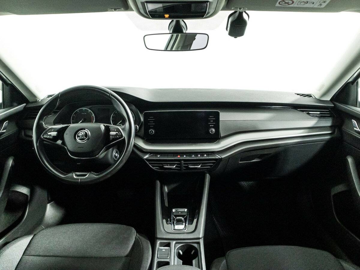 Б/У Шкода Октавия 2021 года. Фото: #12