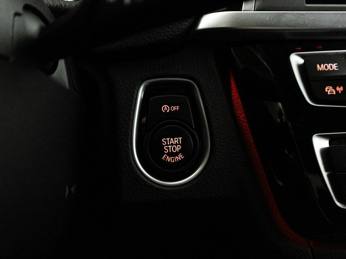 Б/У БМВ 3 серии 2018 года. Фото: #18