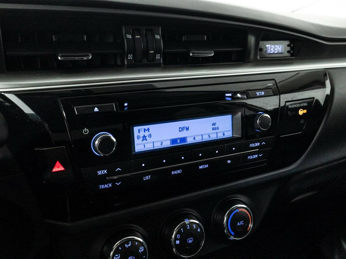 Б/У Тойота Королла 2013 года. Фото: #15