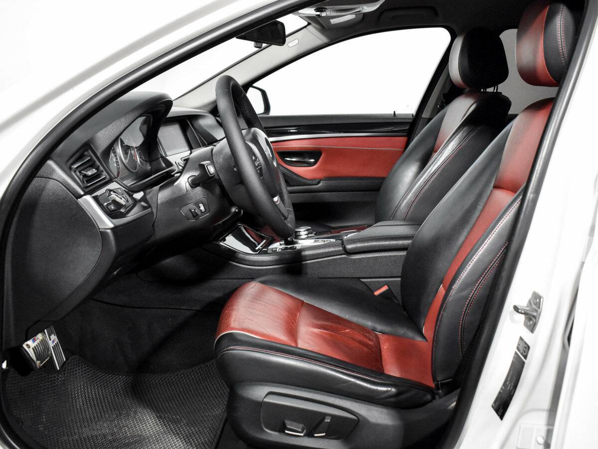 Б/У БМВ 5 серии 2013 года. Фото: #10