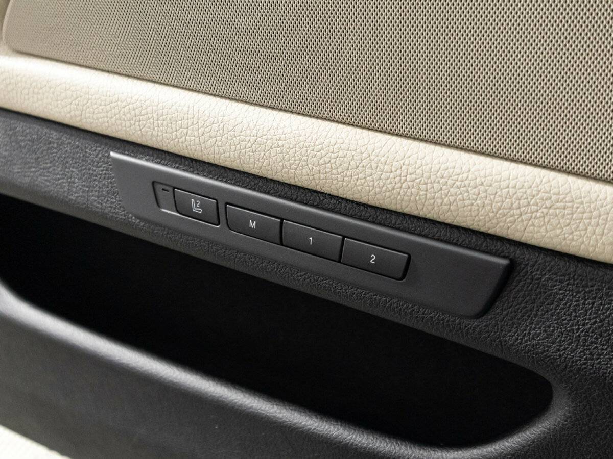 Б/У БМВ 5 серии 2016 года. Фото: #17