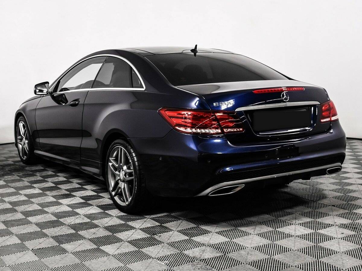 Б/У Мерседес-Бенц Е-Класс 2015 года. Фото: #6