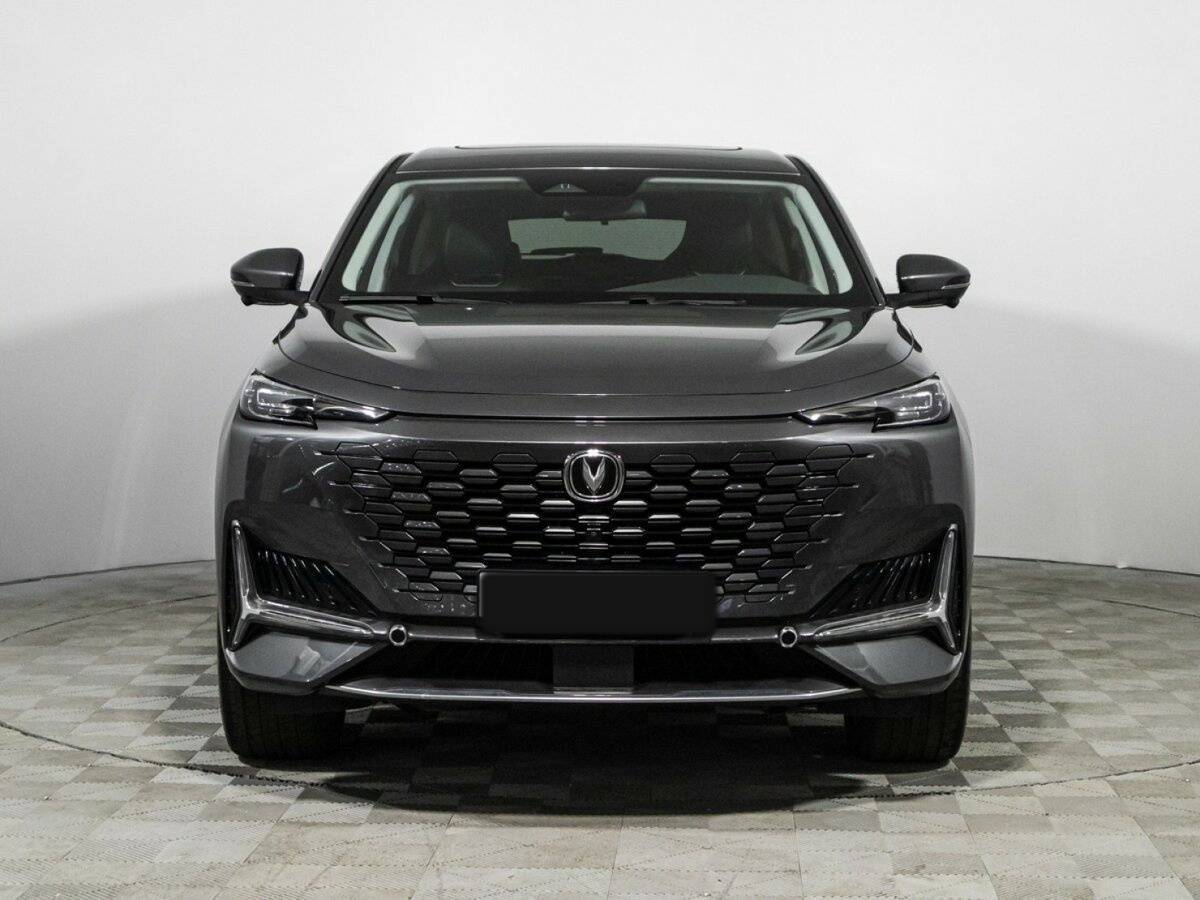 Б/У Чанган УНИ-К 2023 года. Фото: #1