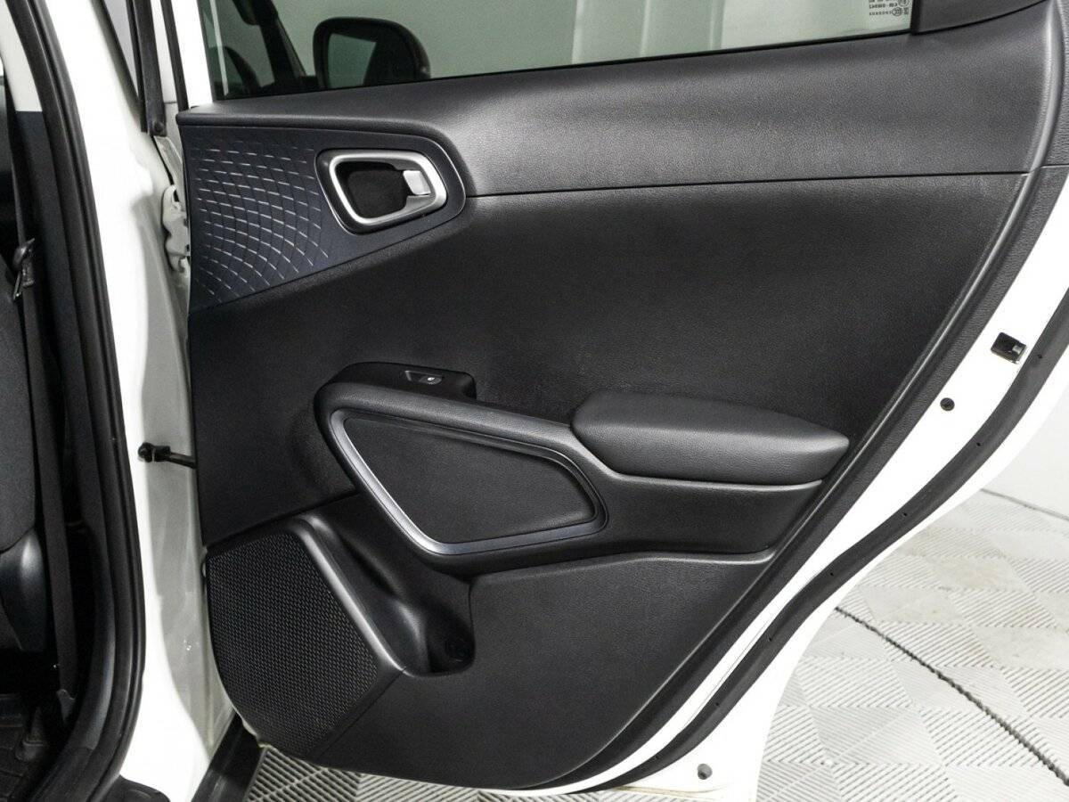 Б/У Киа Соул 2022 года. Фото: #22