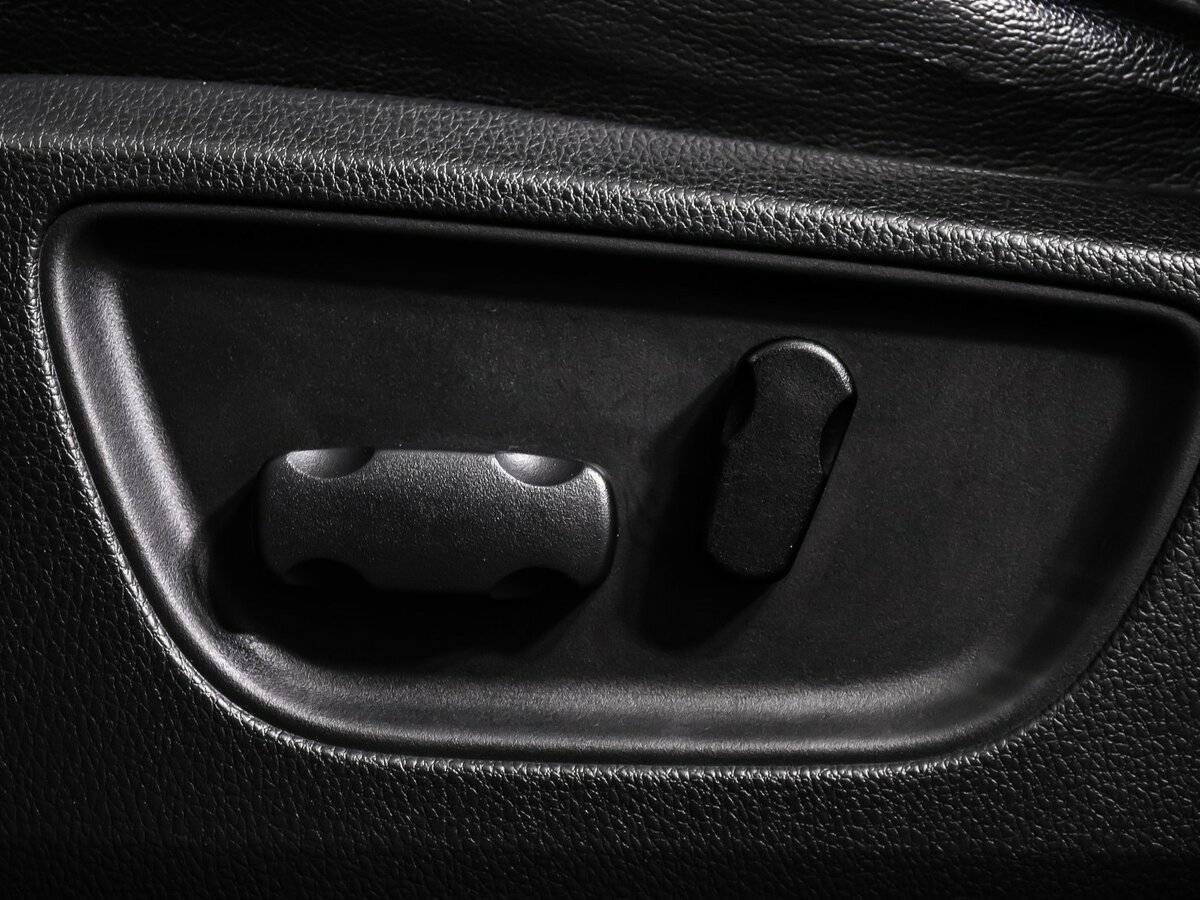 Б/У Митсубиши Паджеро Спорт 2017 года. Фото: #15