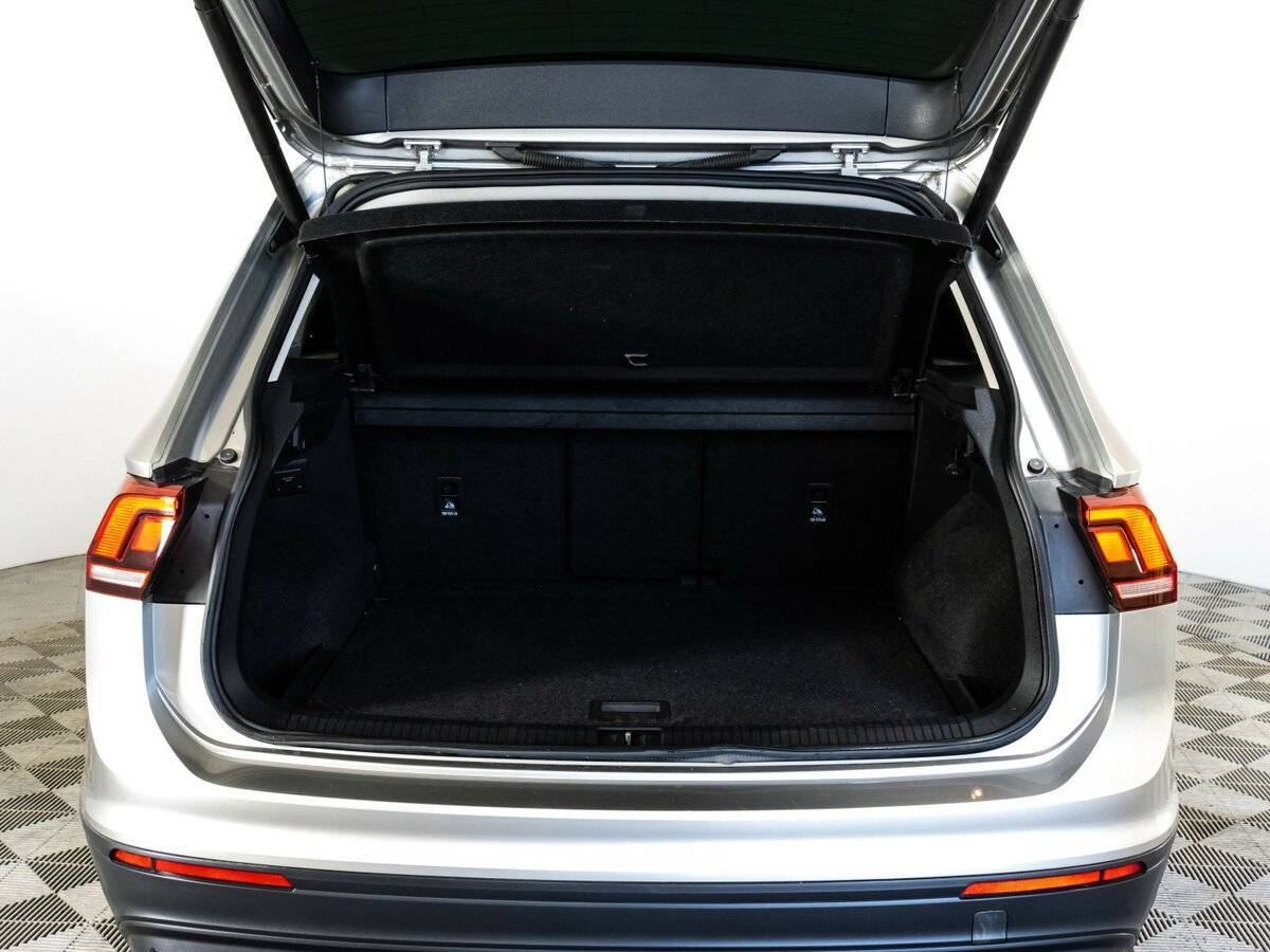 Б/У Фольксваген Тигуан 2017 года. Фото: #17