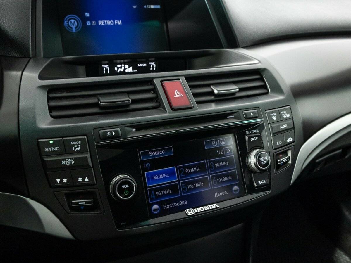 Б/У Хонда Кросстур 2013 года. Фото: #19