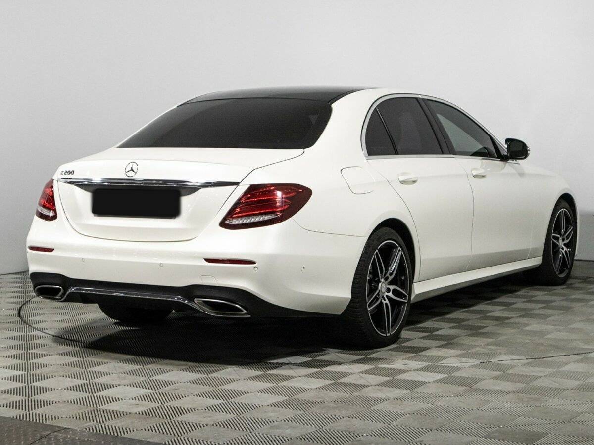 Б/У Мерседес-Бенц Е-Класс 2016 года. Фото: #4