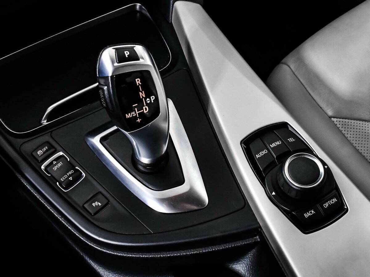 Б/У БМВ 3 серии 2015 года. Фото: #14