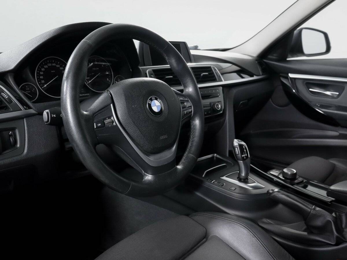 Б/У БМВ 3 серии 2016 года. Фото: #10