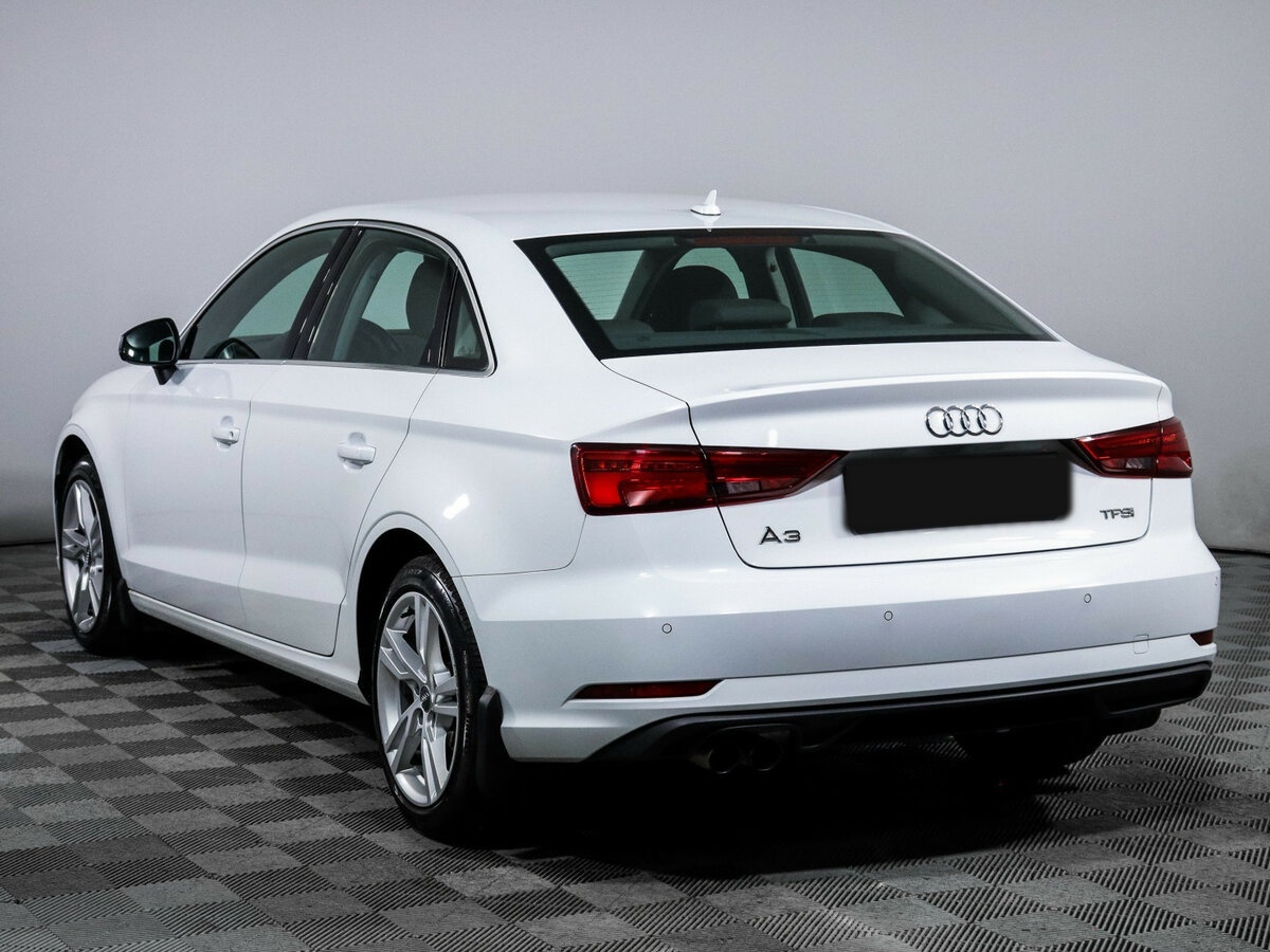 Б/У Ауди А3 2018 года. Фото: #5