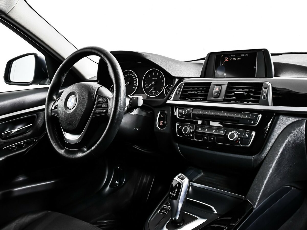 Б/У БМВ 3 серии 2017 года. Фото: #8